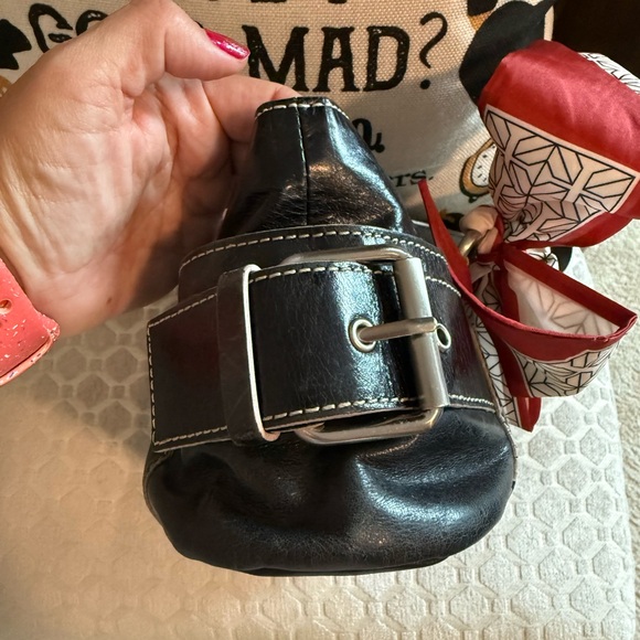 Kenneth Cole Y2K Vintage Leather Hobo Bag - Picture 5 of 11